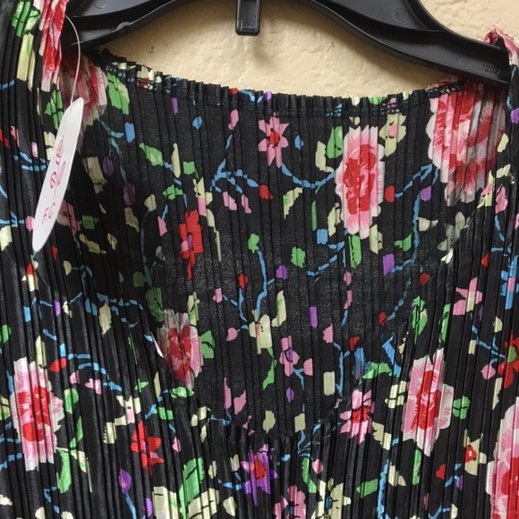 F.C Woman Blouse - Picture 3 of 6